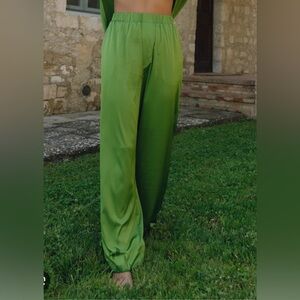 Daily Drills Silky Resort Pant - Olive